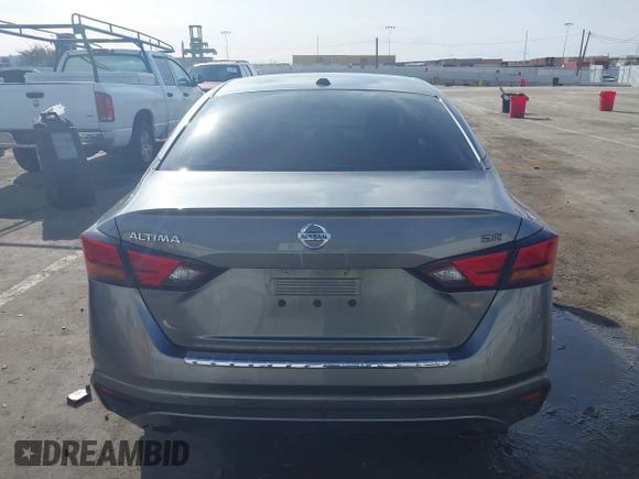 2020 Nissan Altima 2.5 SR with VIN 1N4BL4CV7LC260063, listed as a IAAI auction lot 41765219 with 83,847 mi miles. Bid and sale history available at carsss.com. Image 17.