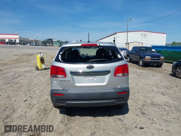 2012 Kia Sorento LX with VIN 5XYKT3A17CG216046, listed as a IAAI auction lot 39268223 with 188,886 mi miles. Bid and sale history available at carsss.com. Image 15.