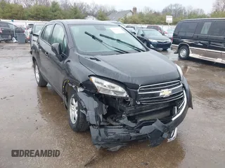 2016 Chevrolet Trax LS z VIN KL7CJNSB0GB655454, wystawiony jako IAAI lot #41997905 z przebiegiem 106 220 mil mil oraz . Historia ofert i sprzedaży dostępna na DreamBid. Obrazek 1.