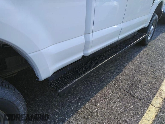 2019 Ford F-250 XL с VIN 1FT7X2B66KEG79723, выставлен на аукционе IAAI как лот 42571486 с пробегом 80 924 миль миль и . История ставок и продаж доступна на DreamBid. Изображение 15.