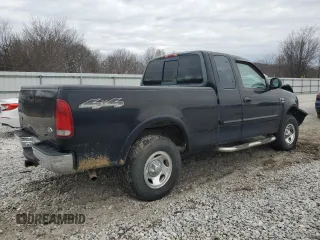 2000 Ford F-150 XL with VIN 1FTRX18L0YNB12593, listed as a Copart auction lot 44256805 with 0 mi miles and Non Repairable. Bid and sale history available at carsss.com. Image 3.