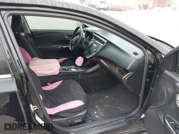2014 Toyota Avalon Limited z VIN 4T1BK1EB3EU132555, wystawiony jako IAAI lot #41883284 z przebiegiem 263 238 mil mil oraz . Historia ofert i sprzedaży dostępna na DreamBid. Obrazek 5.