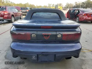 2001 Pontiac Firebird Trans Am with VIN 2G2FV32G512103510, listed as a Copart auction lot 88336695 with 0 mi miles and Salvage Title. Bid and sale history available at carsss.com. Image 6.