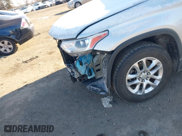 2018 Chevrolet Traverse LS with VIN 1GNEVFKW9JJ278636, listed as a IAAI auction lot 41356423 with 113,783 mi miles. Bid and sale history available at carsss.com. Image 6.