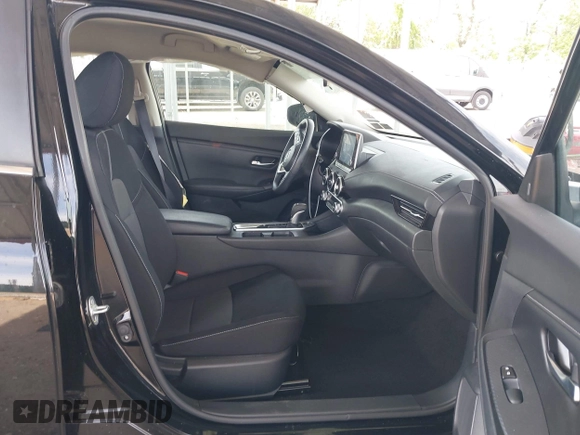 2020 Nissan Sentra SV z VIN 3N1AB8CV3LY220413, wystawiony jako IAAI lot #42128525 z przebiegiem 33 314 mil mil oraz . Historia ofert i sprzedaży dostępna na DreamBid. Obrazek 5.