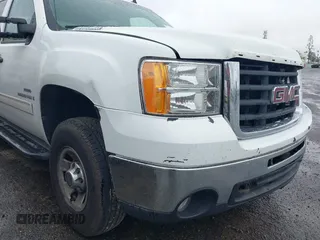 2008 GMC Sierra 3500HD SRW SLT z VIN 1GTHK33648F182602, wystawiony jako IAAI lot #41791227 z przebiegiem 385 336 mil mil oraz . Historia ofert i sprzedaży dostępna na DreamBid. Obrazek 19.