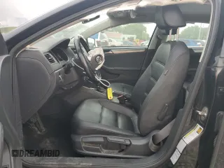 2015 Volkswagen Jetta SE with VIN 3VWD17AJXFM325546, listed as a Copart auction lot 62330395 with 119,727 mi miles and Salvage title. Bid and sale history available at DreamBid. Image 7.