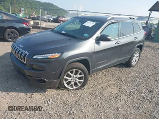 2016 Jeep Cherokee Altitude with VIN 1C4PJMCB0GW262916, listed as a IAAI auction lot 42392735 with 29,162 mi miles and . Bid and sale history available at DreamBid. Image 17.