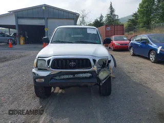 2004 Toyota Tacoma z VIN 5TEWN72N54Z463111, wystawiony jako IAAI lot #42093928 z przebiegiem 147 136 mil mil oraz . Historia ofert i sprzedaży dostępna na DreamBid. Obrazek 13.