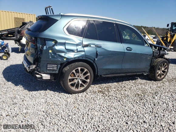 2024 BMW X5 sDrive40i with VIN 5UX13EU01R9S43357, listed as a Copart auction lot 46348935 with 11,451 mi miles and Salvage Title. Bid and sale history available at carsss.com. Image 3.