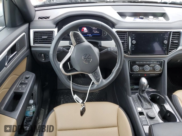 2021 Volkswagen Atlas SEL with VIN 1V2BE2CA8MC221214, listed as a Copart auction lot 68756842 with 19,915 mi miles and . Bid and sale history available at DreamBid. Image 8.