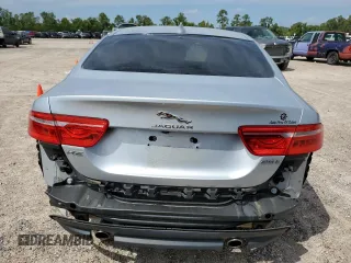 2019 Jaguar XE 25t with VIN SAJAR4FX9KCP48304, listed as a Copart auction lot 72591524 with 79,917 mi miles and Salvage Title. Bid and sale history available at carsss.com. Image 6.