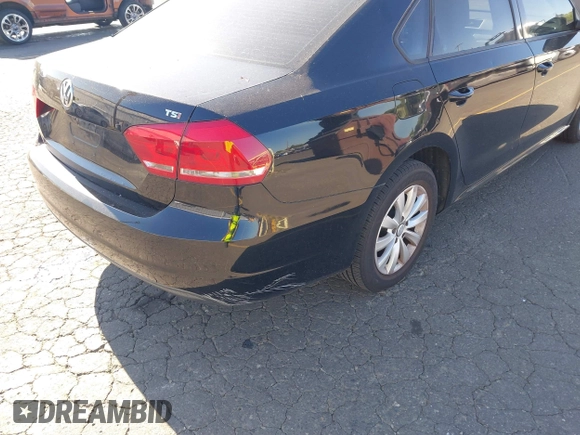 2014 Volkswagen Passat S with VIN 1VWAT7A33EC028875, listed as a IAAI auction lot 42762915 with 137,747 mi miles and . Bid and sale history available at DreamBid. Image 6.