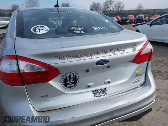 2014 Ford Fiesta SE with VIN 3FADP4BJXEM150573, listed as a IAAI auction lot 41598139 with Not Provided miles. Bid and sale history available at carsss.com. Image 6.
