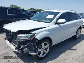 2015 Audi Q7 S line Prestige with VIN WA1DGAFE5FD028605, listed as a IAAI auction lot 42313627 with 143,287 mi miles and . Bid and sale history available at DreamBid. Image 2.