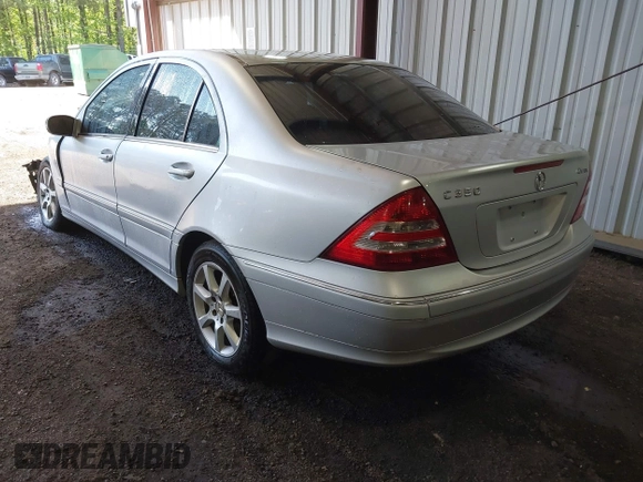 2007 Mercedes-Benz C with VIN WDBRF87H07F875598, listed as a IAAI auction lot 42104117 with 198,421 mi miles and . Bid and sale history available at DreamBid. Image 3.