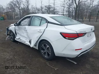 2022 Nissan Sentra SV z VIN 3N1AB8CV3NY307506, wystawiony jako IAAI lot #41830376 z przebiegiem 6 899 mil mil oraz . Historia ofert i sprzedaży dostępna na DreamBid. Obrazek 3.