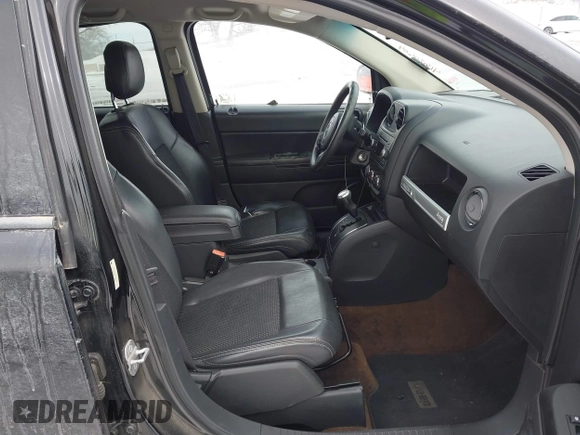 2014 Jeep Compass Sport with VIN 1C4NJCBA0ED680136, listed as a IAAI auction lot 41620604 with Not Provided miles. Bid and sale history available at carsss.com. Image 5.