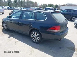 2012 Volkswagen Jetta SportWagen SE with VIN 3VWPP7AJ8CM618837, listed as a IAAI auction lot 42079950 with 182,719 mi miles. Bid and sale history available at carsss.com. Image 3.