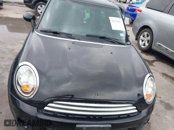 2012 MINI Hardtop z VIN WMWSU3C56CT369757, wystawiony jako IAAI lot #42194643 z przebiegiem 82 906 mil mil oraz . Historia ofert i sprzedaży dostępna na DreamBid. Obrazek 12.
