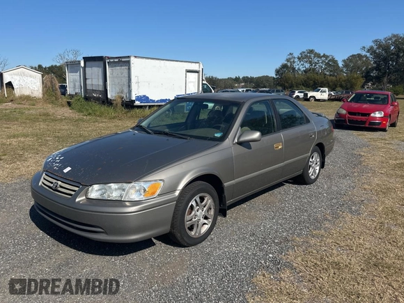 2000 Toyota Camry CE with VIN 4T1BG22K0YU002152, listed as a Copart auction lot 88989705 with 366,512 mi miles and Clean Title. Bid and sale history available at DreamBid. Image 2.