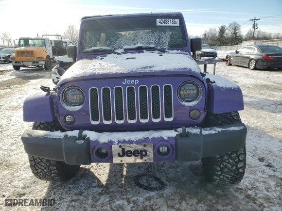 2018 Jeep Wrangler JK Unlimited Sahara with VIN 1C4BJWEG1JL901912, listed as a Copart auction lot 42488185 with 106,667 mi miles and Salvage Title. Bid and sale history available at carsss.com. Image 5.