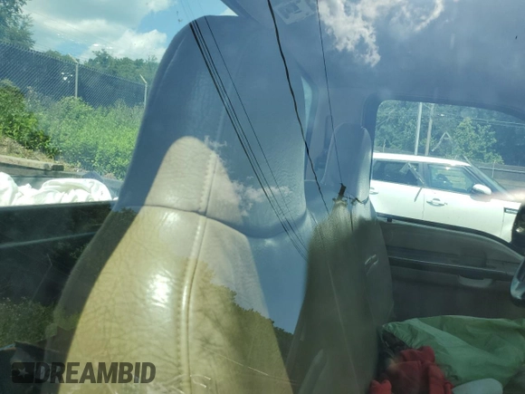 2000 Ford F-250 XL с VIN 1FTNF20L2YEC41003, выставлен на аукционе Copart как лот 60783275 с пробегом 228 584 миль миль и Списание • Salvage title. История ставок и продаж доступна на DreamBid. Изображение 10.