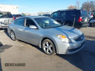 2007 Nissan Altima SL with VIN 1N4BL21E97C151035, listed as a IAAI auction lot 41778250 with Not Provided miles and . Bid and sale history available at carsss.com. Image 1.