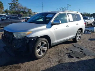 2011 Toyota Highlander Limited with VIN 5TDYK3EH3BS030851, listed as a IAAI auction lot 41632465 with 249,790 mi miles. Bid and sale history available at carsss.com. Image 18.