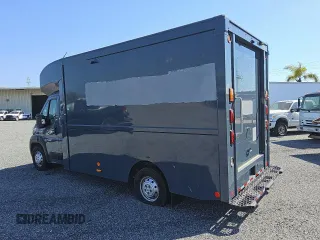 2022 Ram ProMaster z VIN 3C7WRVMG6NE137045, wystawiony jako Copart lot #87306354 z przebiegiem Nie podano mil oraz Tytuł czysty. Historia ofert i sprzedaży dostępna na DreamBid. Obrazek 2.