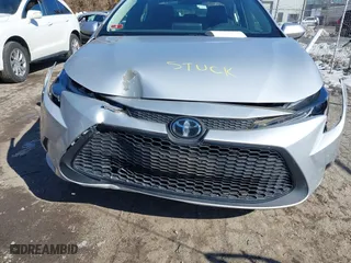 2020 Toyota Corolla LE with VIN 5YFEPRAE8LP124558, listed as a IAAI auction lot 41606511 with 13,529 mi miles. Bid and sale history available at carsss.com. Image 6.