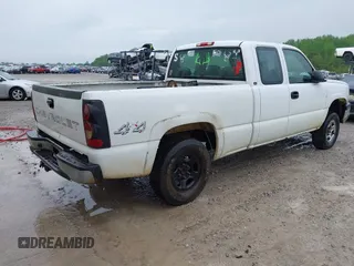 2003 Chevrolet Silverado 1500 with VIN 1GCEK19V83Z216148, listed as a IAAI auction lot 41981900 with 1 mi miles. Bid and sale history available at carsss.com. Image 4.