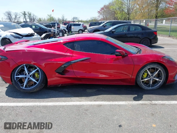 2023 Chevrolet Corvette 2LT z VIN 1G1YB2D43P5107409, wystawiony jako IAAI lot #42106263 z przebiegiem Nie podano mil oraz . Historia ofert i sprzedaży dostępna na DreamBid. Obrazek 12.