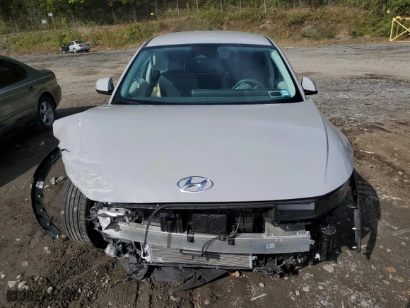 2024 Hyundai IONIQ 5 SE with VIN KM8KMDDF5RU255098, listed as a Copart auction lot 72893924 with NaN miles and Salvage Title. Bid and sale history available at carsss.com. Image 5.