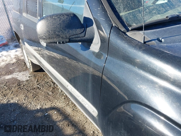 2004 Chevrolet TrailBlazer EXT LT with VIN 1GNET16S646235931, listed as a IAAI auction lot 41447130 with 256,290 mi miles. Bid and sale history available at carsss.com. Image 12.