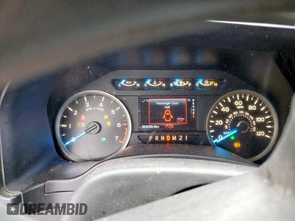 2017 Ford F-150 XL with VIN 1FTEW1EF8HFC68620, listed as a Copart auction lot 54714535 with 363,269 mi miles and Clean title. Bid and sale history available at DreamBid. Image 9.