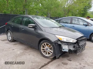 2017 Ford Focus SE с VIN 1FADP3F23HL304303, выставлен на аукционе IAAI как лот 42135153 с пробегом 85 672 миль миль и . История ставок и продаж доступна на DreamBid. Изображение 1.