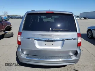 2015 Chrysler Town & Country LX with VIN 2C4RC1AG4FR675672, listed as a Copart auction lot 48070935 with 78,403 mi miles and Salvage Title. Bid and sale history available at carsss.com. Image 6.