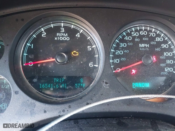 2012 Chevrolet Suburban LTZ with VIN 1GNSKKE78CR323272, listed as a IAAI auction lot 41794029 with 16,541 mi miles. Bid and sale history available at carsss.com. Image 7.