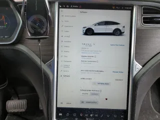 2016 Tesla Model X 70D with VIN 5YJXCAE27GF001762, listed as a Copart auction lot 47261873 with 119,010 mi miles. Bid and sale history available at carsss.com. Image 9.