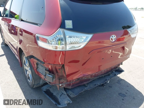 2017 Toyota Sienna SE with VIN 5TDXZ3DC6HS808999, listed as a IAAI auction lot 42111614 with 107,781 mi miles and . Bid and sale history available at DreamBid. Image 6.