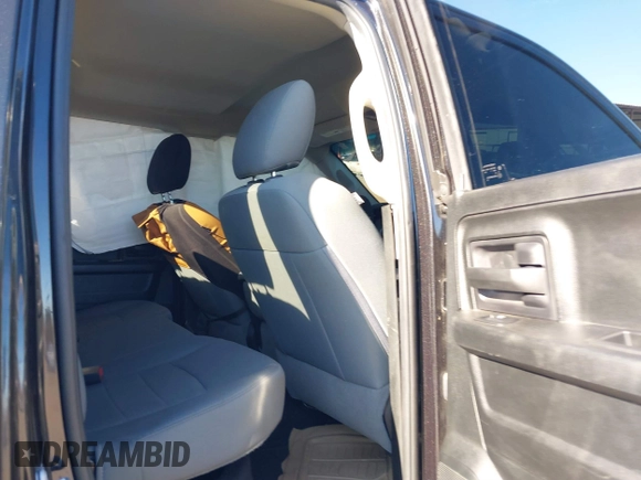2018 Ram 1500 Express with VIN 1C6RR6FT1JS112546, listed as a IAAI auction lot 41137888 with 67,878 mi miles and . Bid and sale history available at DreamBid. Image 8.