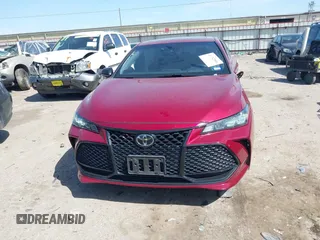 2019 Toyota Avalon XLE with VIN 4T1BZ1FB1KU010539, listed as a IAAI auction lot 41742985 with 58,988 mi miles. Bid and sale history available at carsss.com. Image 11.