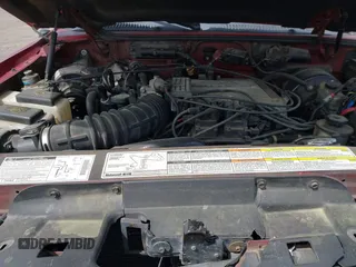 1999 Ford Explorer XLT z VIN 1FMZU35P4XUA38932, wystawiony jako IAAI lot #41953981 z przebiegiem 117 876 mil mil oraz . Historia ofert i sprzedaży dostępna na DreamBid. Obrazek 10.