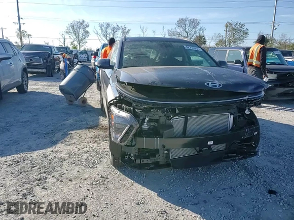2025 Hyundai Kona SEL Convenience with VIN KM8HCCAB3SU217271, listed as a Copart auction lot 42776735 with 6,135 mi miles and Salvage Title. Bid and sale history available at DreamBid. Image 12.