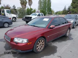 2002 Volvo S80 with VIN YV1TS91D421273852, listed as a IAAI auction lot 42111058 with 1 mi miles. Bid and sale history available at carsss.com. Image 6.