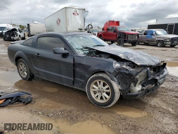 2008 Ford Mustang Deluxe with VIN 1ZVHT80N685198860, listed as a Copart auction lot 71118364 with 162,611 mi miles and Salvage title. Bid and sale history available at DreamBid. Image 4.