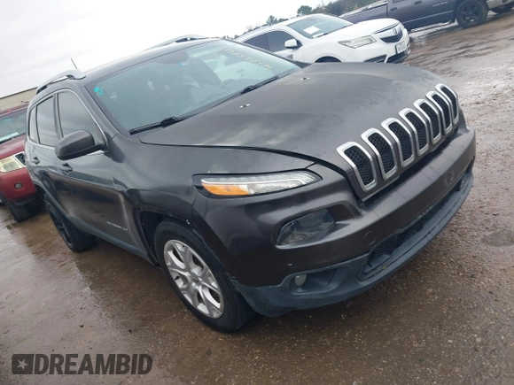 2018 Jeep Cherokee Latitude Plus with VIN 1C4PJLLBXJD621833, listed as a IAAI auction lot 41325843 with 65,326 mi miles. Bid and sale history available at carsss.com. Image 1.