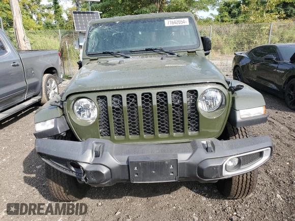 2022 Jeep Gladiator Willys with VIN 1C6JJTAMXNL135925, listed as a Copart auction lot 71642054 with 17,964 mi miles and Salvage title. Bid and sale history available at DreamBid. Image 5.