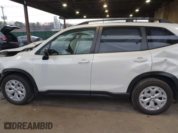 2021 Subaru Forester with VIN JF2SKADC6MH582725, listed as a IAAI auction lot 41270709 with 31,206 mi miles. Bid and sale history available at carsss.com. Image 15.